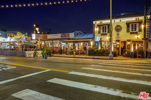 4050 Via Dolce 240, Marina Del Rey, CA 90292