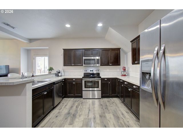 2398 Se Palmquist Rd, Gresham, OR 97080