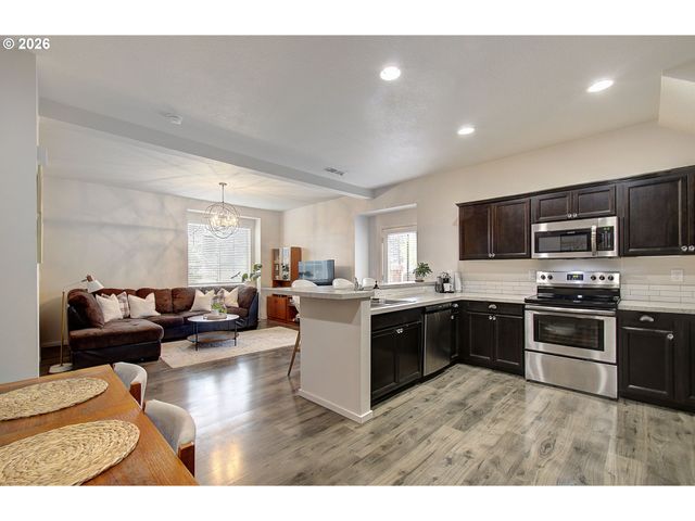 2398 Se Palmquist Rd, Gresham, OR 97080