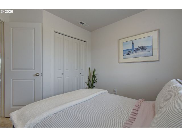 2398 Se Palmquist Rd, Gresham, OR 97080