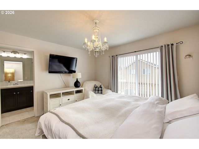 2398 Se Palmquist Rd, Gresham, OR 97080