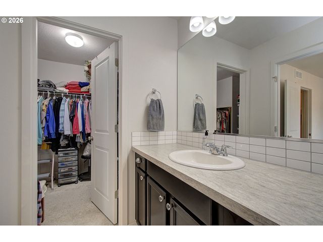 2398 Se Palmquist Rd, Gresham, OR 97080