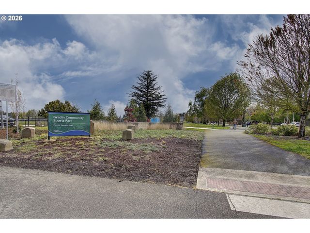 2398 Se Palmquist Rd, Gresham, OR 97080
