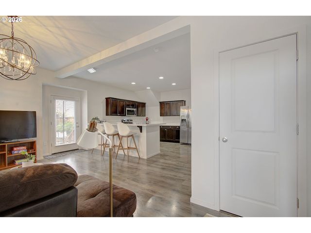 2398 Se Palmquist Rd, Gresham, OR 97080