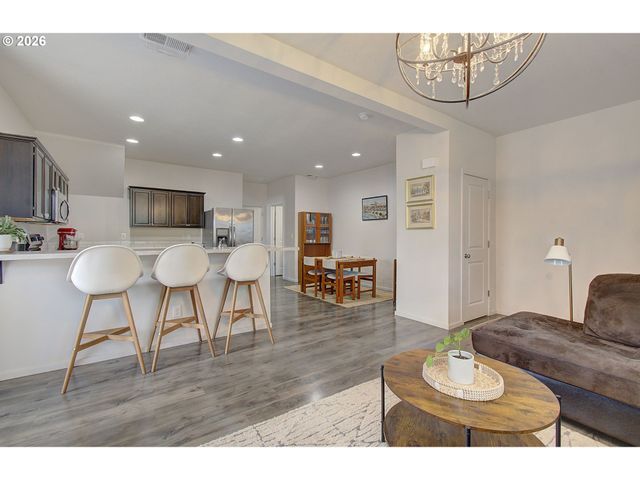 2398 Se Palmquist Rd, Gresham, OR 97080