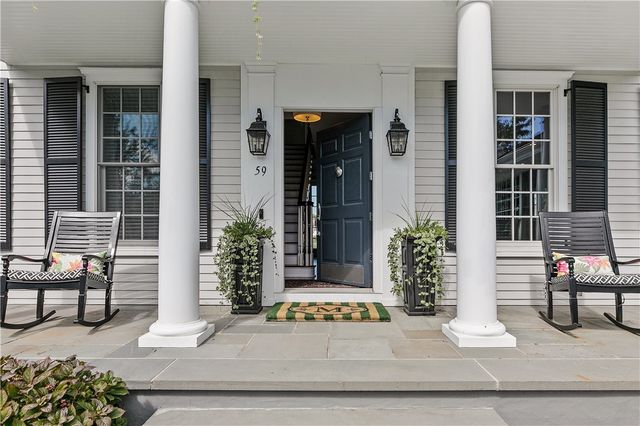 59 Carnegie Harbor Drive, Portsmouth, RI 02871