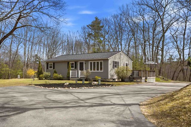 9 Tuttle Road, Bedford, NH 03110