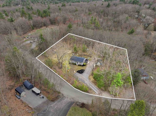 9 Tuttle Road, Bedford, NH 03110