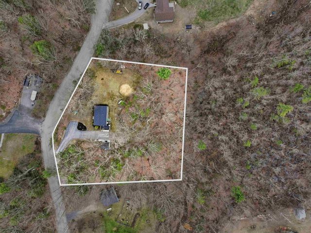 9 Tuttle Road, Bedford, NH 03110