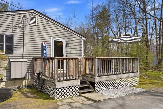 9 Tuttle Road, Bedford, NH 03110