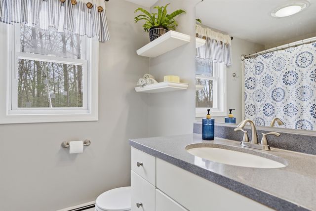 9 Tuttle Road, Bedford, NH 03110