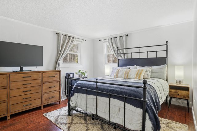 9 Tuttle Road, Bedford, NH 03110