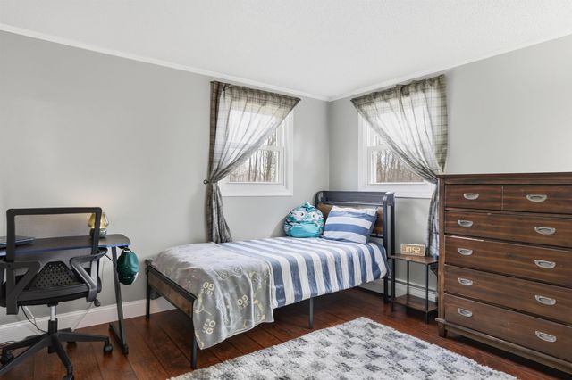 9 Tuttle Road, Bedford, NH 03110