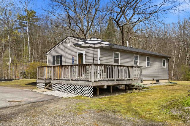 9 Tuttle Road, Bedford, NH 03110