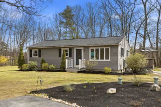 9 Tuttle Road, Bedford, NH 03110