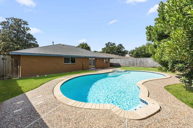 7622 Troulon Drive, Houston, TX 77074