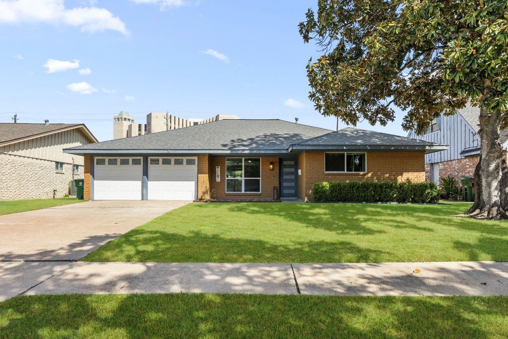 7622 Troulon Drive, Houston, TX 77074