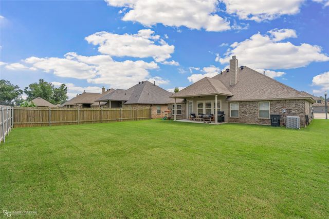 307 Nandina Drive, Bossier City, LA 71112