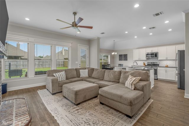 307 Nandina Drive, Bossier City, LA 71112