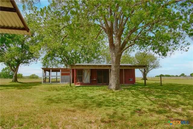 7755 Fm 1295, Moulton, TX 77975