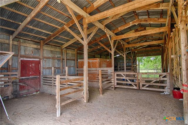 7755 Fm 1295, Moulton, TX 77975