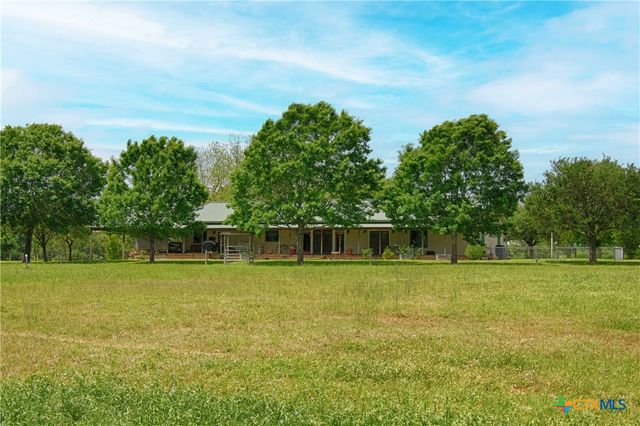 7755 Fm 1295, Moulton, TX 77975