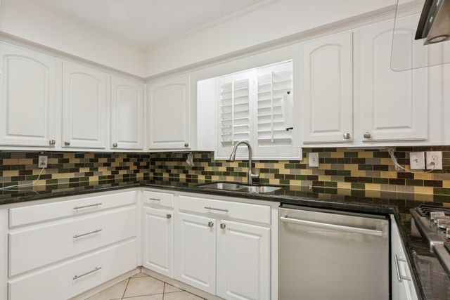 2705 Huckleberry Lane, Pasadena, TX 77502