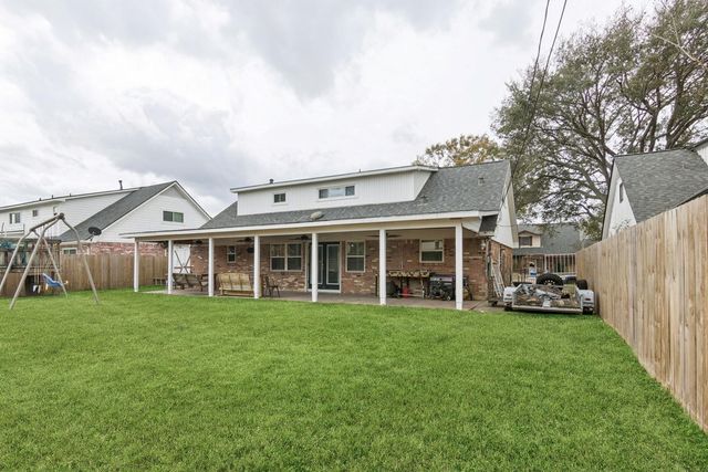 2705 Huckleberry Lane, Pasadena, TX 77502