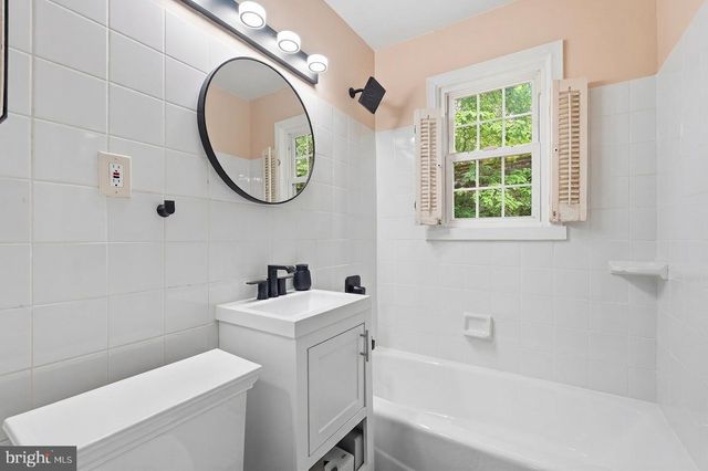 9305 CAROLINE AVE, Silver Spring, MD 20901