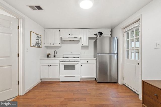 9305 CAROLINE AVE, Silver Spring, MD 20901