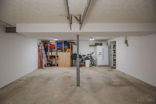 8069 Ashgrove Drive, Anderson Twp, OH 45244