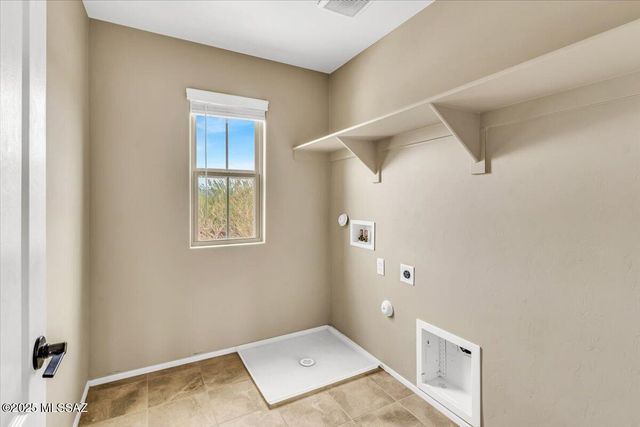 9596 S Miller Flats Drive, Tucson, AZ 85747