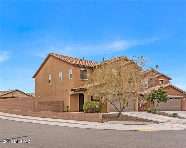 9596 S Miller Flats Drive, Tucson, AZ 85747