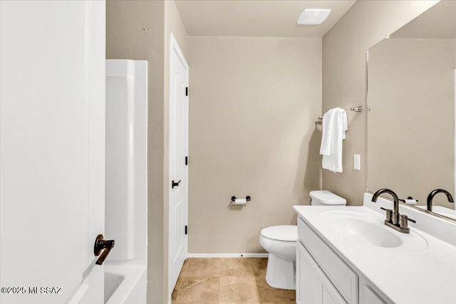 9596 S Miller Flats Drive, Tucson, AZ 85747