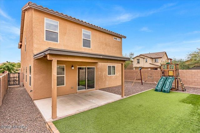 9596 S Miller Flats Drive, Tucson, AZ 85747