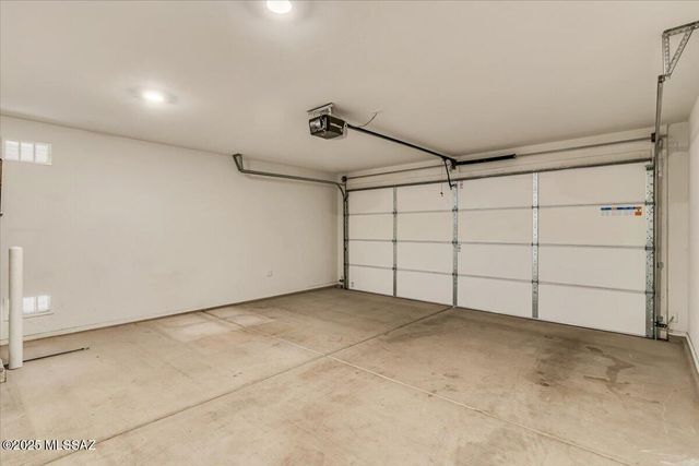 9596 S Miller Flats Drive, Tucson, AZ 85747