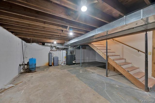 500 W Norway Lake Road, Lapeer, MI 48446