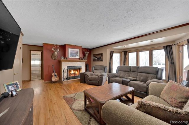 500 W Norway Lake Road, Lapeer, MI 48446