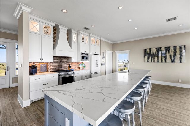 17215 Termini San Luis Pass Road, Galveston, TX 77554