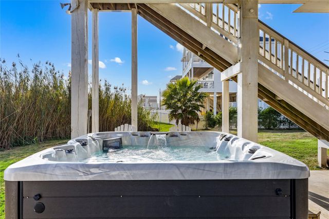 17215 Termini San Luis Pass Road, Galveston, TX 77554