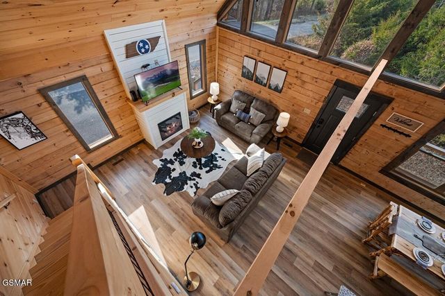 2304 Wingspan Drive, Sevierville, TN 37876