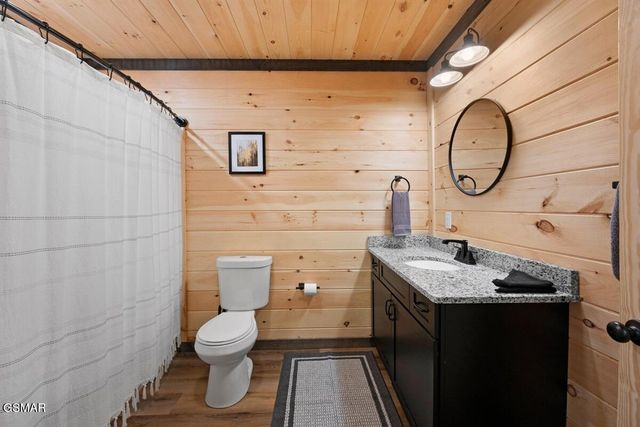 2304 Wingspan Drive, Sevierville, TN 37876