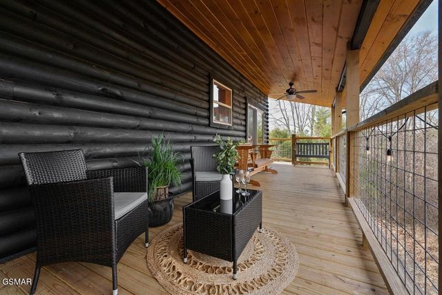 2304 Wingspan Drive, Sevierville, TN 37876