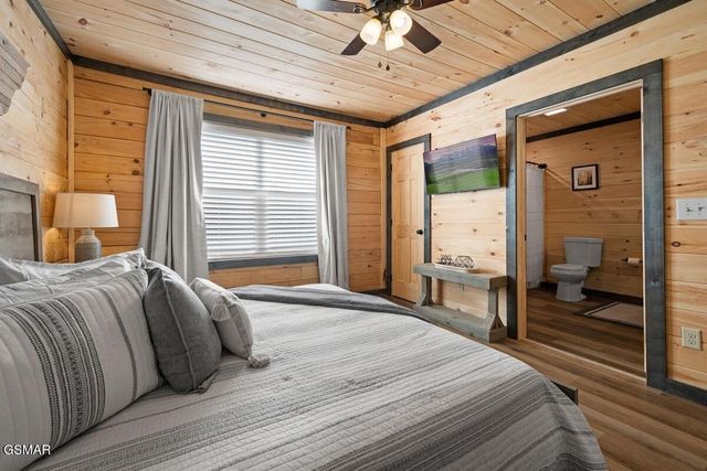 2304 Wingspan Drive, Sevierville, TN 37876