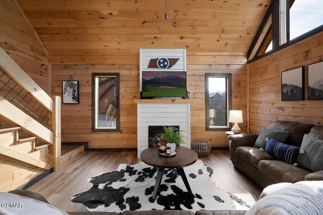 2304 Wingspan Drive, Sevierville, TN 37876