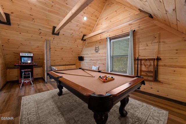 2304 Wingspan Drive, Sevierville, TN 37876