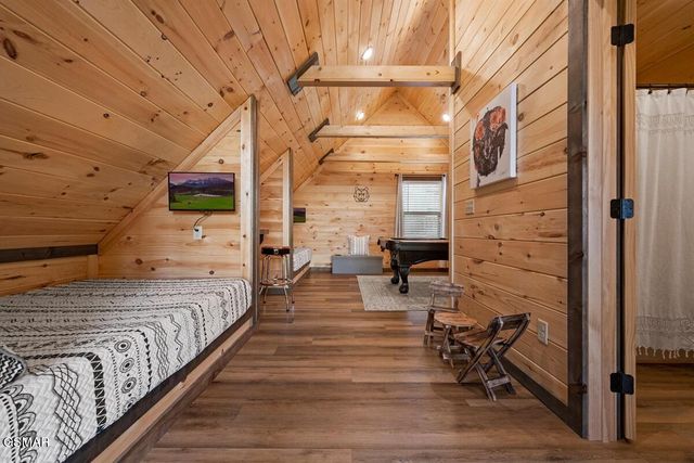 2304 Wingspan Drive, Sevierville, TN 37876