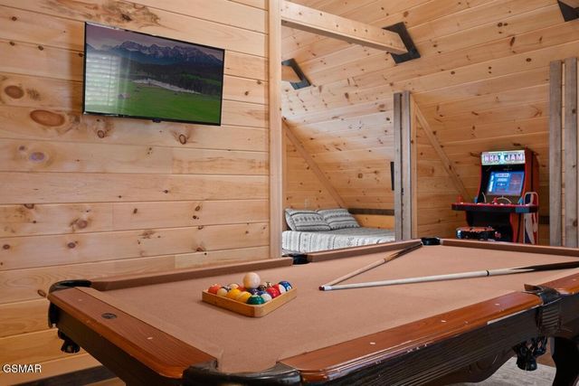 2304 Wingspan Drive, Sevierville, TN 37876