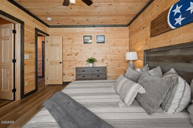 2304 Wingspan Drive, Sevierville, TN 37876