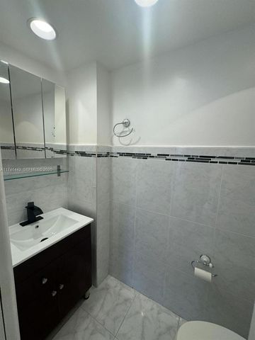 3642 NE 171st Street 306, North Miami Beach, FL 33160